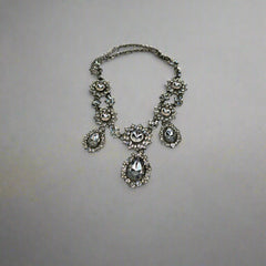 Silver Large Jewel Chunky Necklace – Bold & Elegant Statement Piece