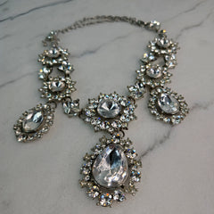 Silver Large Jewel Chunky Necklace – Bold & Elegant Statement Piece