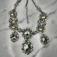 Silver Large Jewel Chunky Necklace – Bold & Elegant Statement Piece