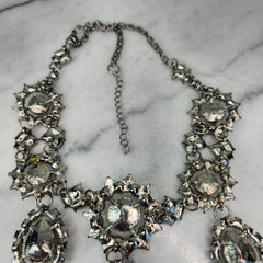 Silver Large Jewel Chunky Necklace – Bold & Elegant Statement Piece