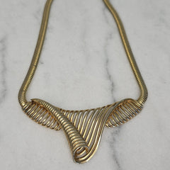 Vintage Gold Swirl Statement Necklace – 80s Glam Omega Style