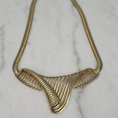 Vintage Gold Necklace: 80s Glamour
