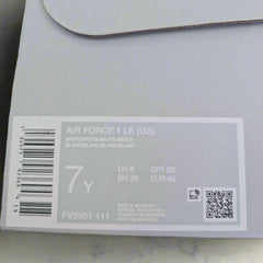 Product label with size information and QR code on a gray background