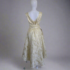 Eileen Kirby White & Gold Dress – Elegant & Timeless