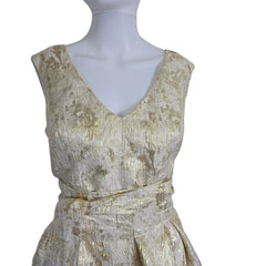 Eileen Kirby White & Gold Dress – Elegant & Timeless
