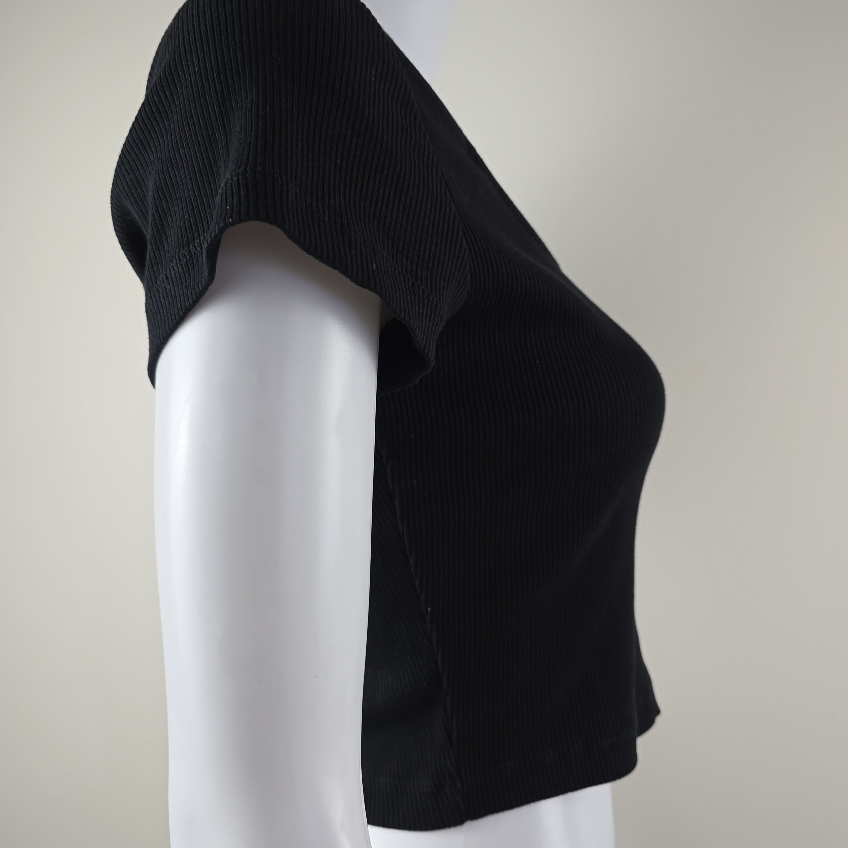 Black top on a light gray background