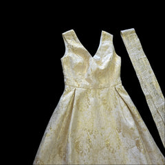 Eileen Kirby White & Gold Dress – Elegant & Timeless