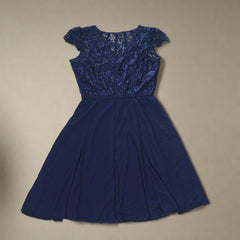 The OG of Midi Dresses – Review Navy Blue Lace Midi Dress (AU 12)