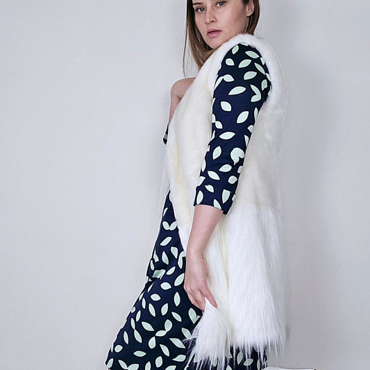 JF Lefon White Sleeveless Faux Fur Coat 1564