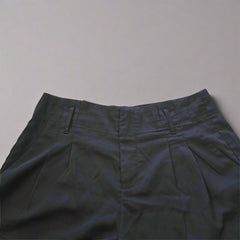 Sweetaeacia Classic Pleasted Black Shorts - Size: AU 12